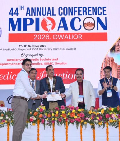 Dr. Amit Kumar Sahu receiving recognition for winning the Bronze Medal at MPIOACON 2026